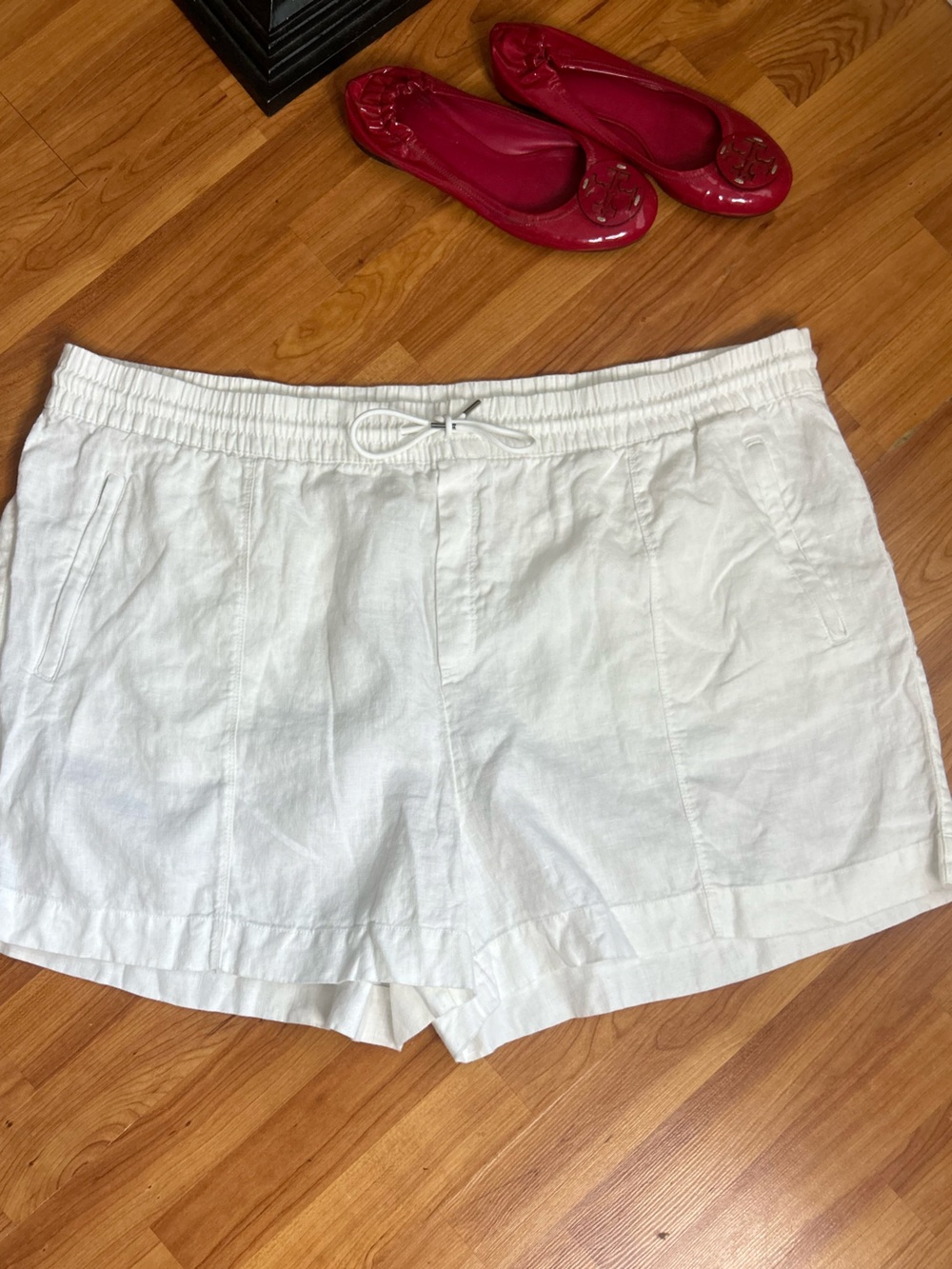 Athleta white shorts size 26 plus 100% linen natural fibers drawstring - Picture 8 of 8